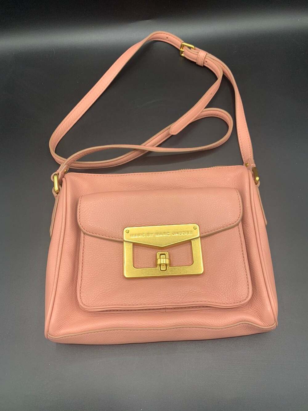 ✨ Marc by Marc Jacobs Bianca Pochette Pink Leather Crossbody Bag - EUC ✨